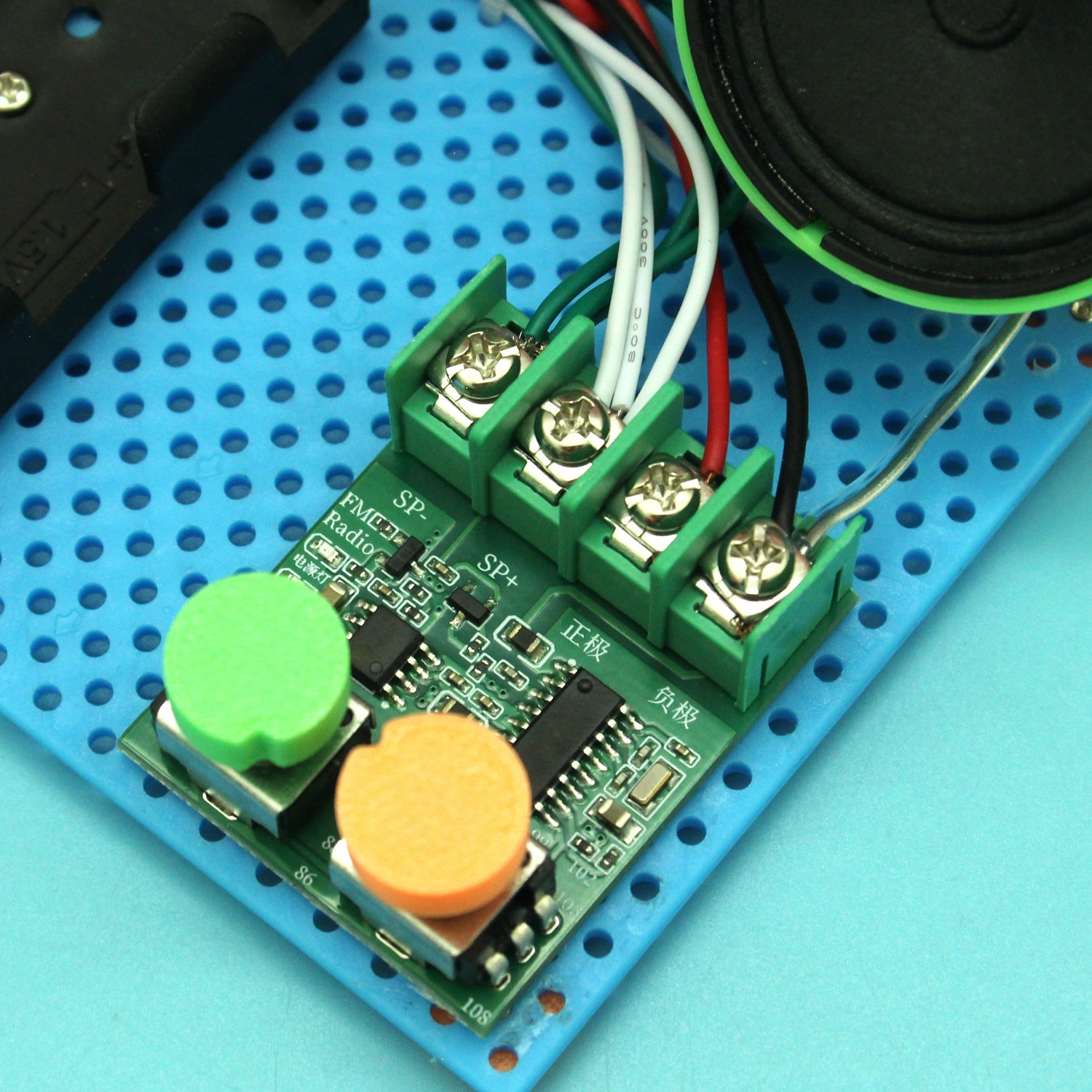 Kit Radio FM Retrò Fai-da-Te S - Diy Electronics Projects For Students recensione e prezzo